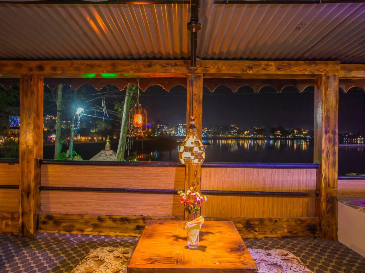 Hotel Fewa Corner&Restaurant Pokhara Exterior foto
